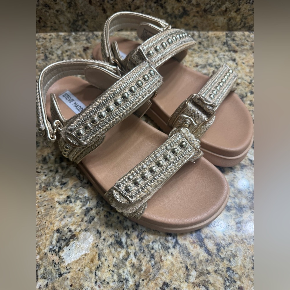 Steve Madden Mona Sandal size 9.5